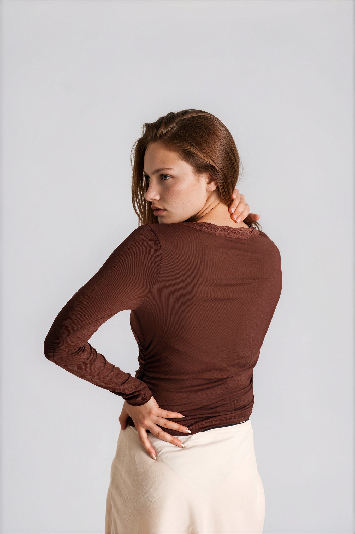 V-neck Solid Lace Trim Ruched Long Sleeve Top