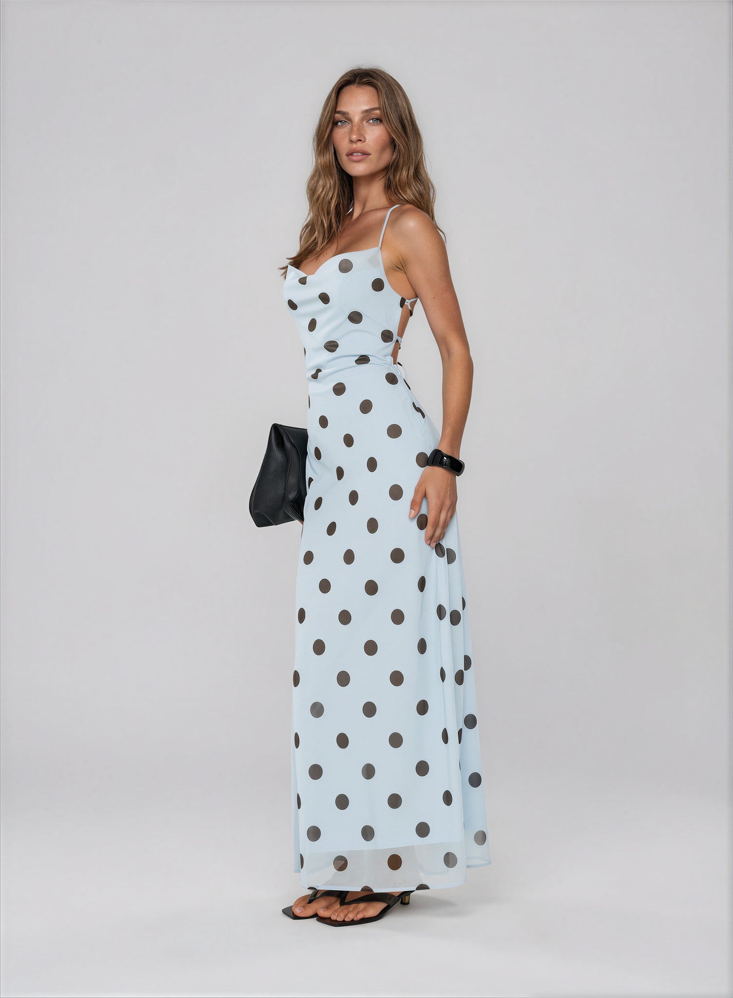 Stylish Blue Polka Dot Maxi Dress for Casual Elegance